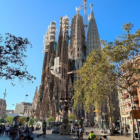 Sagrada Familia Apartment 265 Barcelona Bagian luar foto