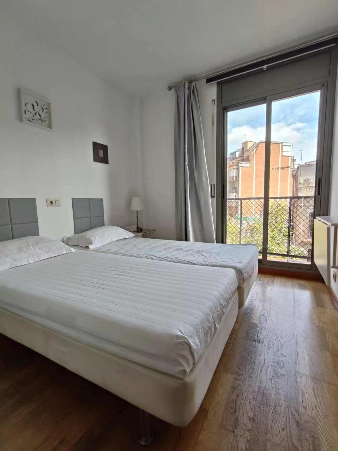 Sagrada Familia Apartment 265 Barcelona Bagian luar foto