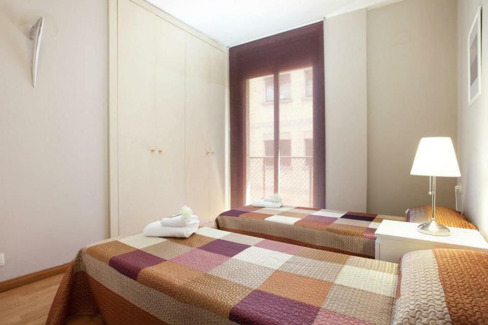Sagrada Familia Apartment 265 Barcelona Bagian luar foto